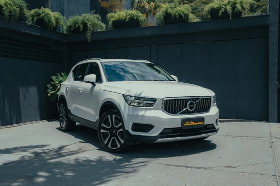 VOLVO XC40 1.5 T5 RECHARGE MOMENTUM GEARTRONIC VOLVO XC40 1.5 T5 RECHARGE MOMENTUM GEARTRONIC